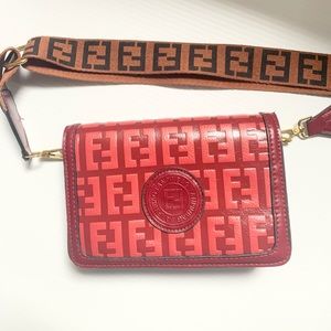 Trendy woman’s adjustable purse/ crossbody